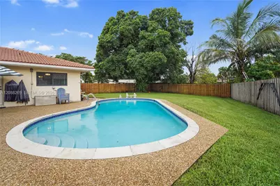 10650 NW 42nd Dr, Coral Springs, FL 33065 - Photo 27
