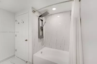 2000 N Bayshore Dr #619, Miami, FL 33137 - Photo 17