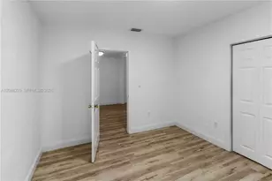 2530 SW 27th St, Miami, FL 33133 - Photo 11