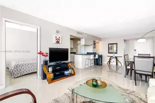 250 174th St, Sunny Isles Beach, FL 33160 - Photo 7