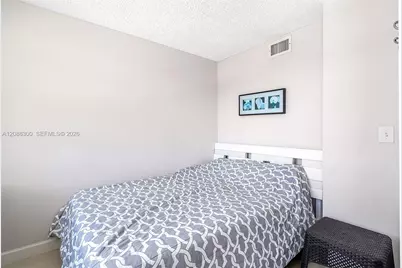 250 174th St #801, Sunny Isles Beach, FL 33160 - Photo 15