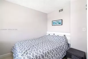 250 174th St, Sunny Isles Beach, FL 33160 - Photo 15