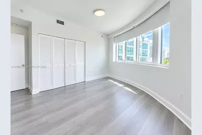 6580 Indian Creek Dr #410, Miami Beach, FL 33141 - Photo 7