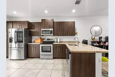 1386 SE 23rd Ter, Homestead, FL 33035 - Photo 7