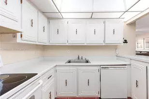 7091 Environ Blvd, Lauderhill, FL 33319 - Photo 7