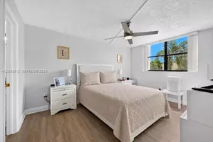 8002 SW 149th Ave, Miami, FL 33193 - Photo 9