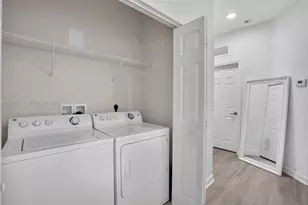 11249 NW 88th Terrace, Doral, FL 33178 - Photo 23