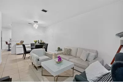 11249 NW 88th Ter, Doral, FL 33178 - Photo 3