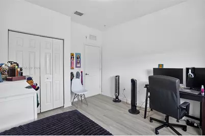 11249 NW 88th Ter, Doral, FL 33178 - Photo 33