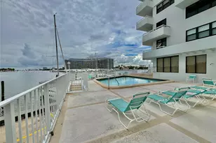 6830 Indian Creek Dr, Miami Beach, FL 33141 - Photo 37