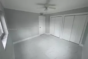 890 NW 45th Ave, Miami, FL 33126 - Photo 9