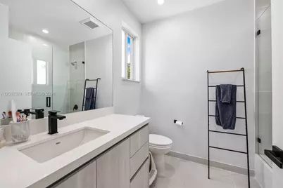 [Address not provided], North Miami, FL 33181 - Photo 27
