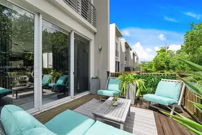 [Address not provided], North Miami, FL 33181 - Photo 5