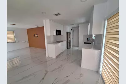 432 NW 15th St, Florida City, FL 33034 - Photo 1