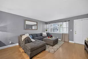 2715 NE 49th St, Fort Lauderdale, FL 33308 - Photo 9