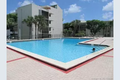 8870 Fontainebleau Blvd #208, Miami, FL 33172 - Photo 9