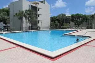 8870 Fontainebleau Blvd, Miami, FL 33172 - Photo 9