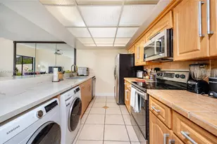 8999 SW 133rd Ct, Miami, FL 33186 - Photo 21