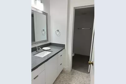 822 SW 6th St #1, Miami, FL 33130 - Photo 13