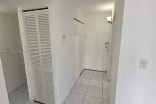 4550 NW 9th St, Miami, FL 33126 - Photo 9
