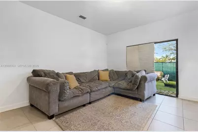 20427 NW 4th Ct, Miami Gardens, FL 33169 - Photo 7