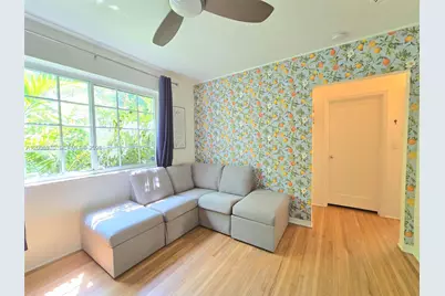 12660 NE 4th Ave, North Miami, FL 33161 - Photo 5