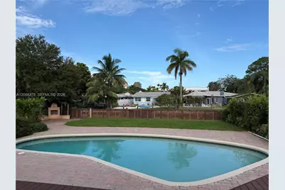 800 SW 8th Ter, Fort Lauderdale, FL 33315 - Photo 1