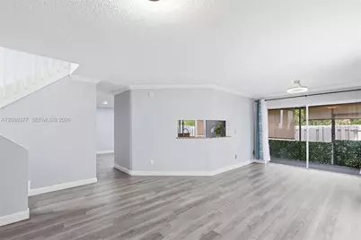 3724 NW 107th Ter, Sunrise, FL 33351 - Photo 11