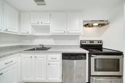 1805 Sans Souci Blvd #122, North Miami, FL 33181 - Photo 3