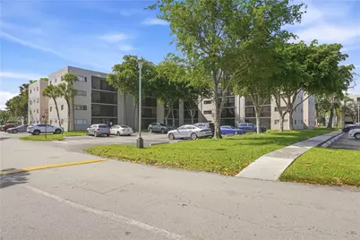 8420 SW 133rd Ave Rd #407, Miami, FL 33183 - Photo 9