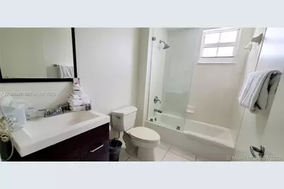 185 SE 14th Ter #1203, Miami, FL 33131 - Photo 11