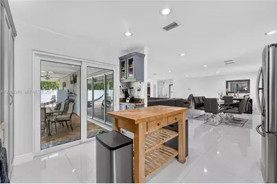 9341 SW 16th Rd W, Boca Raton, FL 33428 - Photo 23