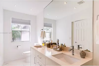 1115 Cherrypalm, Hollywood, FL 33019 - Photo 13