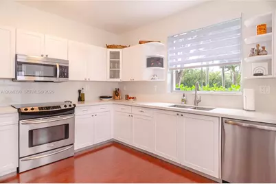 1115 Cherrypalm, Hollywood, FL 33019 - Photo 7