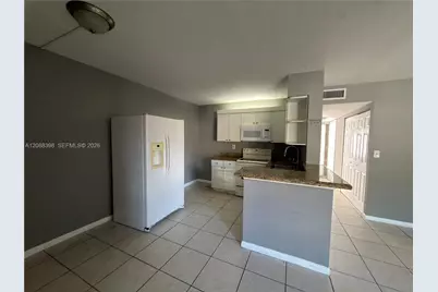 11448 NW 43rd St #11448, Coral Springs, FL 33065 - Photo 5
