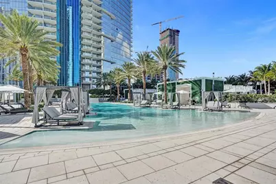 851 NE 1st Ave #1403, Miami, FL 33132 - Photo 1
