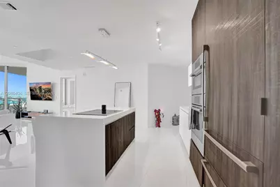 851 NE 1st Ave #1403, Miami, FL 33132 - Photo 25