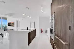 851 NE 1st Ave, Miami, FL 33132 - Photo 25