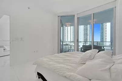 851 NE 1st Ave #1403, Miami, FL 33132 - Photo 15