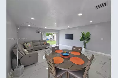 19115 Bel Aire Dr, Cutler Bay, FL 33157 - Photo 9