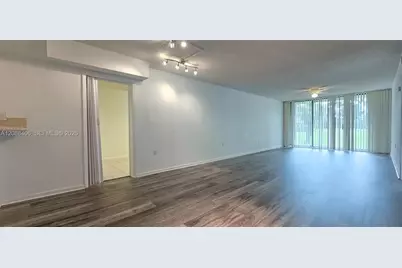 2621 Village Blvd #102, West Palm Beach, FL 33409 - Photo 5