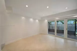 2801 N 34th Ave, Hollywood, FL 33021 - Photo 17