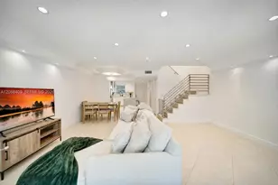 2801 N 34th Ave, Hollywood, FL 33021 - Photo 13