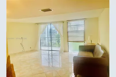 20400 W Country Club Dr #711, Aventura, FL 33180 - Photo 1