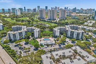 20400 W Country Club Dr, Aventura, FL 33180 - Photo 21