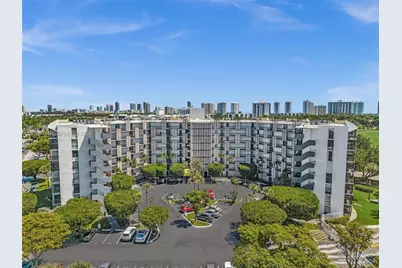 20400 W Country Club Dr #315, Aventura, FL 33180 - Photo 29