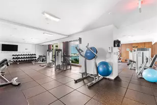 335 Biscayne Blvd, Miami, FL 33131 - Photo 19