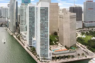 335 Biscayne Blvd, Miami, FL 33131 - Photo 13