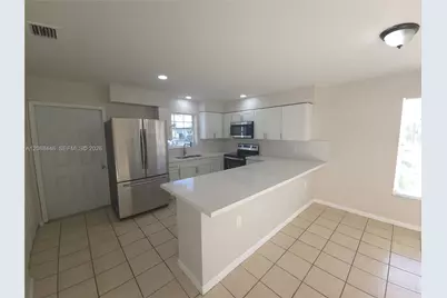 712 SW 6th St, Homestead, FL 33030 - Photo 5