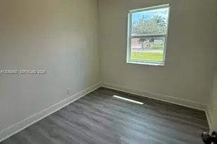 1631 NW 14th Ct, Fort Lauderdale, FL 33311 - Photo 7
